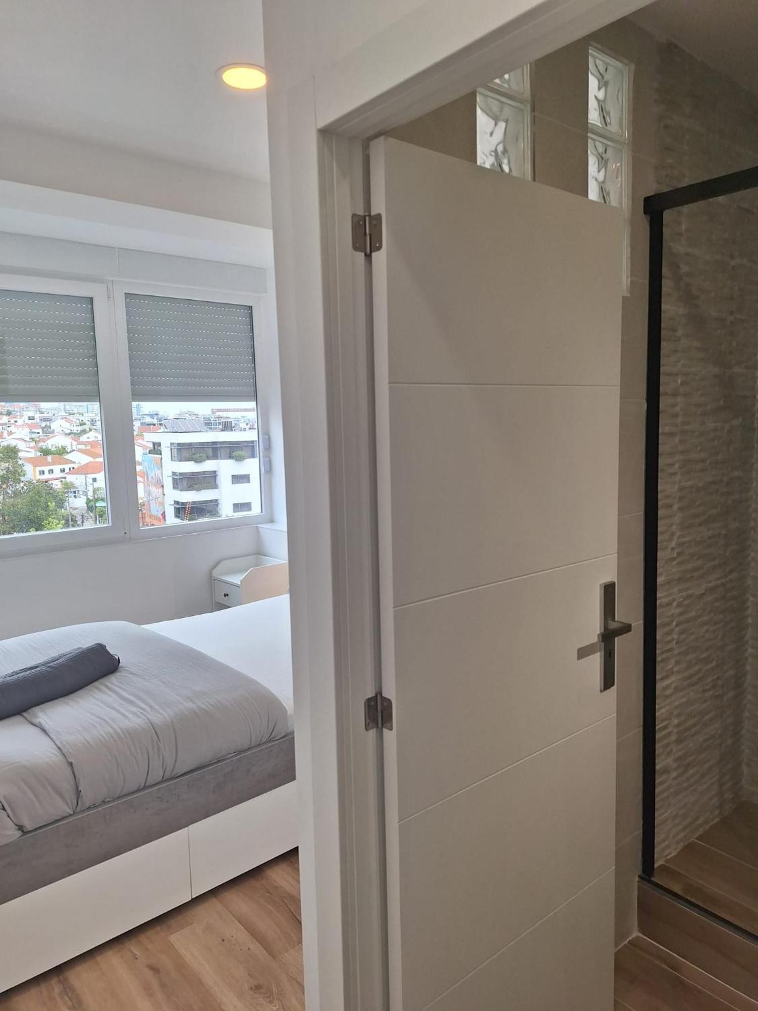 Lisbon South Bay Rooms 2 Almada Dış mekan fotoğraf